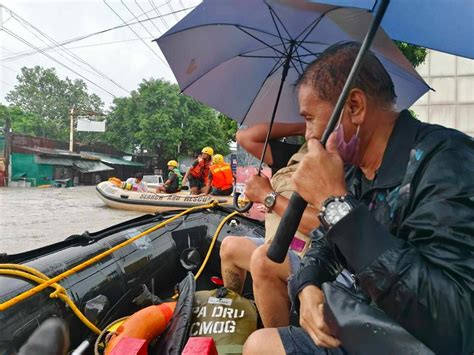 stl malabon|Malabon mayor brings help to flood victims .